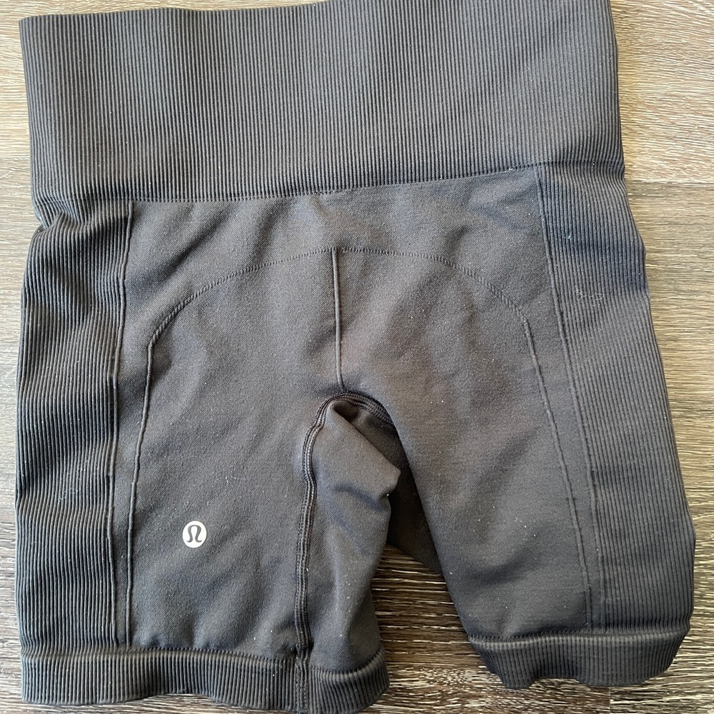 Lululemon black Biker Shorts
